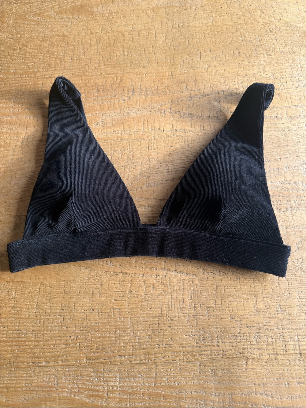 Alo Micro Corduroy Dreamer Bra - Black